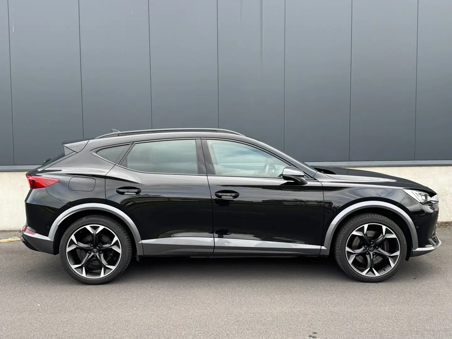 CUPRA Formentor VZ 1.4e-Hybrid DSG (245pk) | Navi | Cam | ZetVerw. Zwart - 2