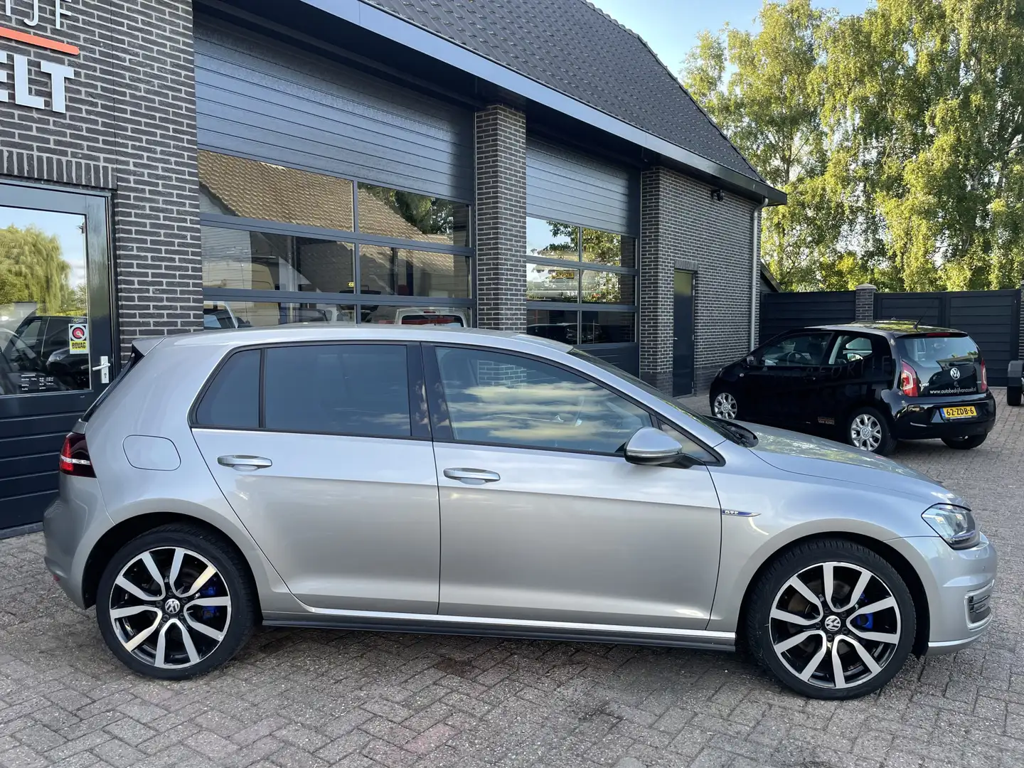 Volkswagen Golf GTE 1.4 TSI Navi , Clima , Cruise Grau - 2