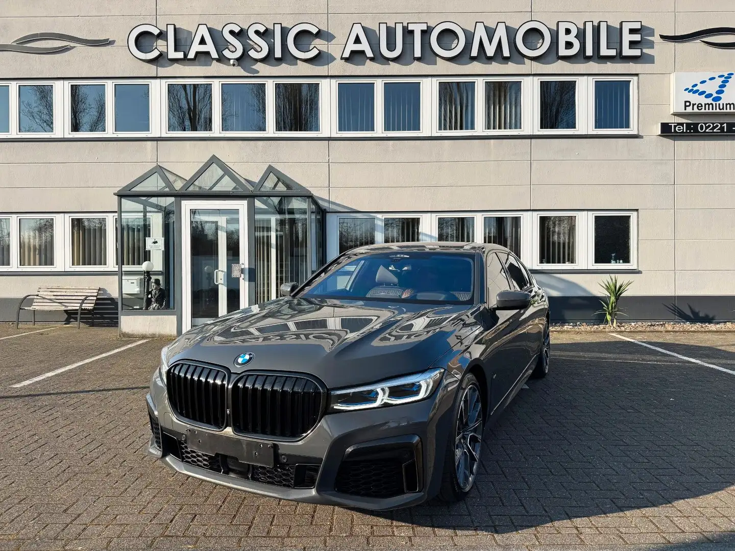 BMW 750 Li xDrive M Sport/Fond Entertain/UPE 174.000€ Gris - 2