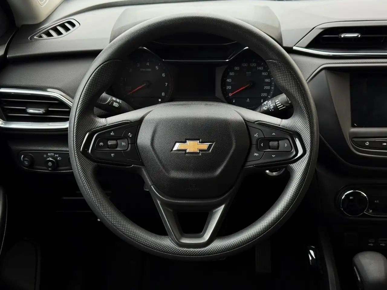 Chevrolet Trailblazer снимка Chevrolet Trailblazer