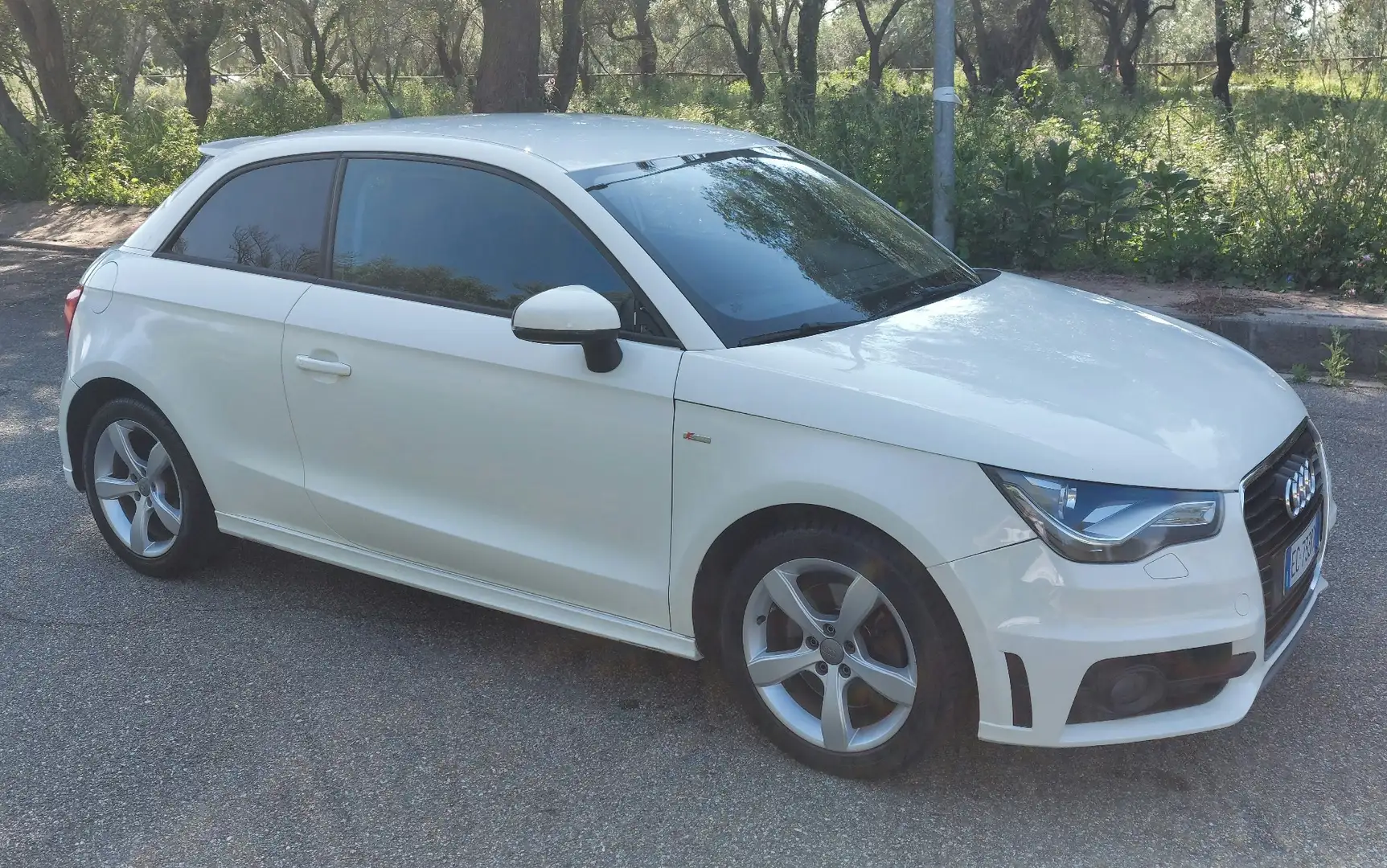 Audi A1 1.6 tdi Attraction 105cv - 2