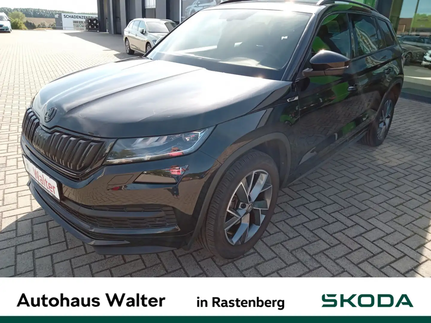 Skoda Kodiaq 1.4 TSI Sportline 4x4 ACT SHZ AHK LED Schwarz - 1