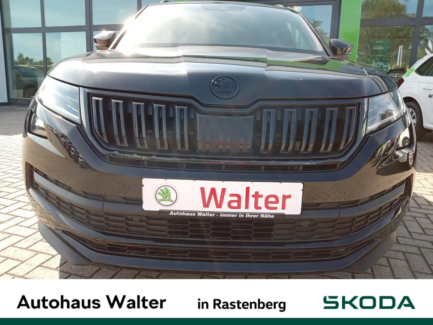 Skoda Kodiaq 1.4 TSI Sportline 4x4 ACT SHZ AHK LED Schwarz - 2