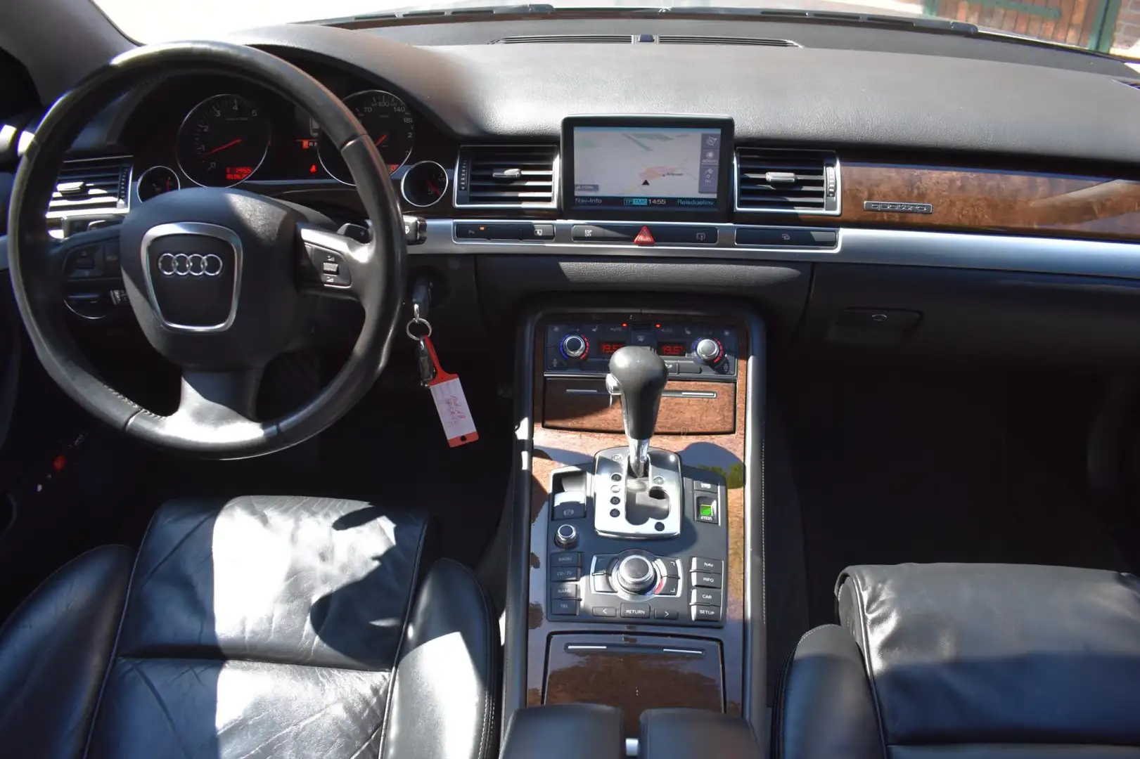 Audi A8 6.0 quattro Pro Line W12 '06 Leder Navi Clima Crui Grau - 2