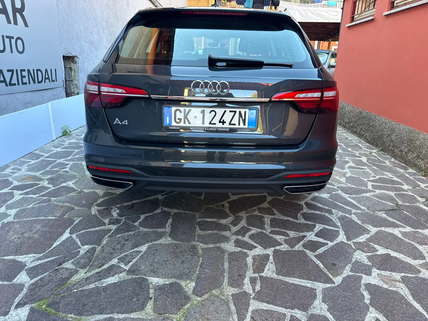 Audi A4 Avant 30 2.0 tdi mhev Business 136cv s-tronic Szary - 2