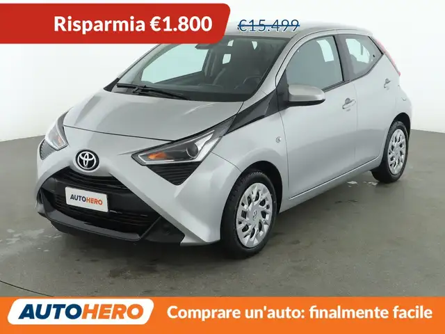 Toyota Aygo 1.0-VVT-i x-play 72 CV