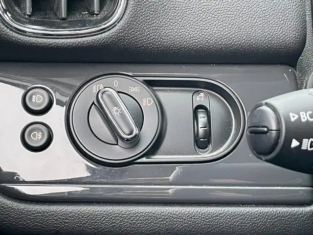 Mini Cooper Cooper view 15