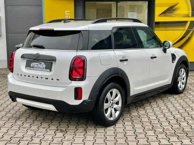Mini Cooper Cooper view 3