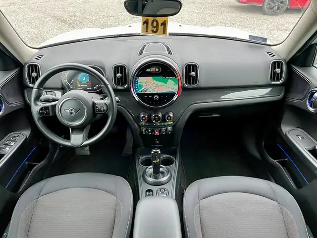 Mini Cooper Cooper view 11
