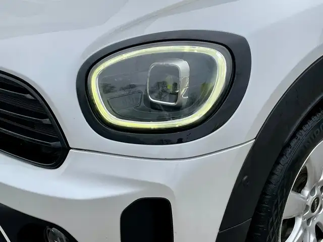 Mini Cooper Cooper view 4