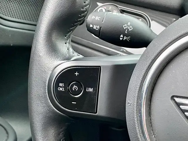 Mini Cooper Cooper view 13