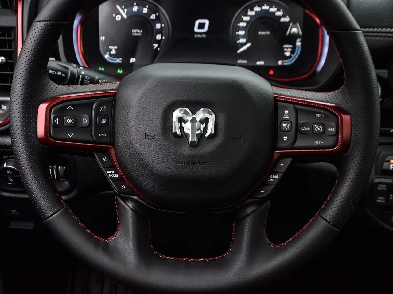 RAM 1500 снимка RAM 1500