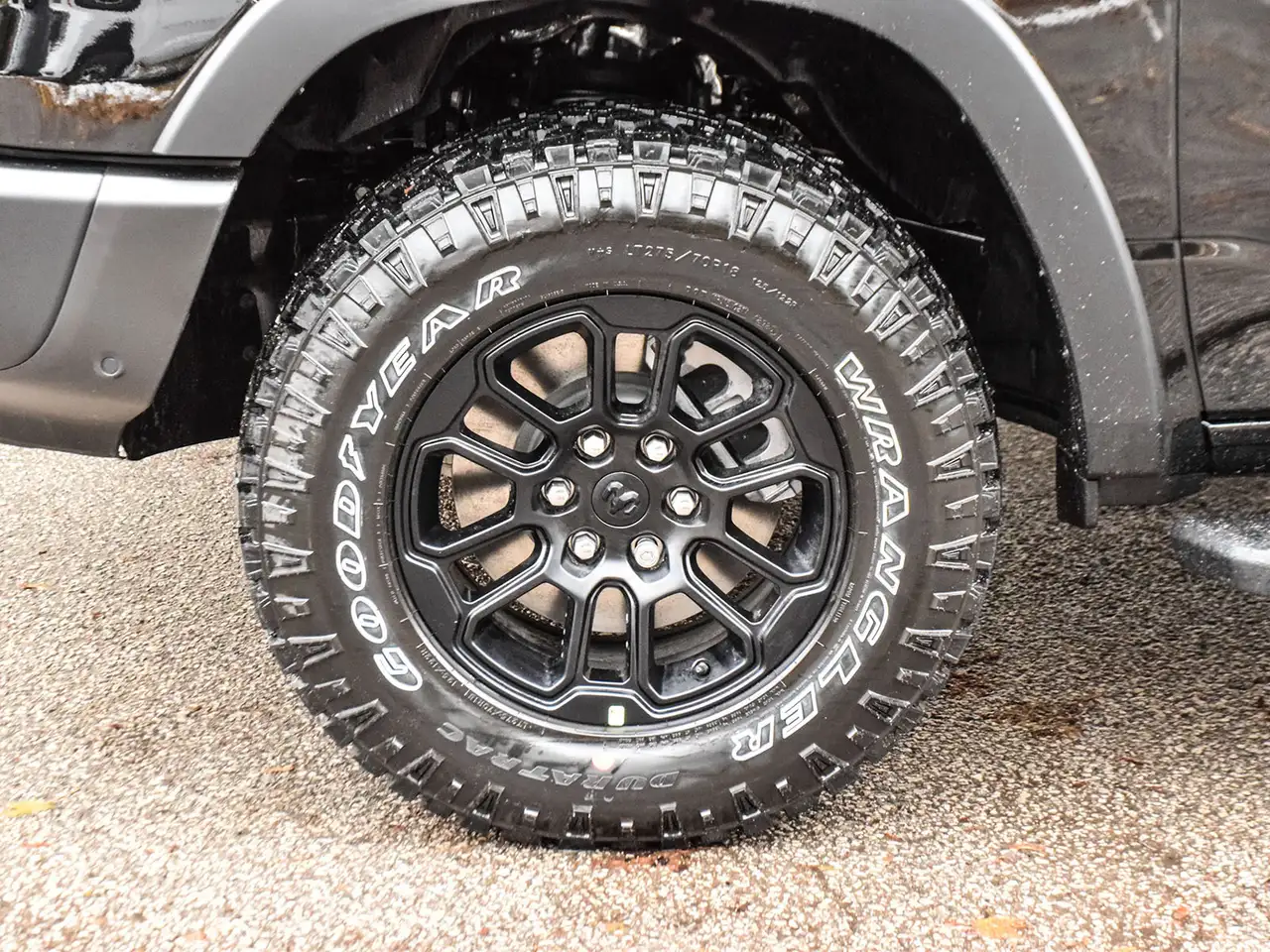RAM 1500 снимка RAM 1500