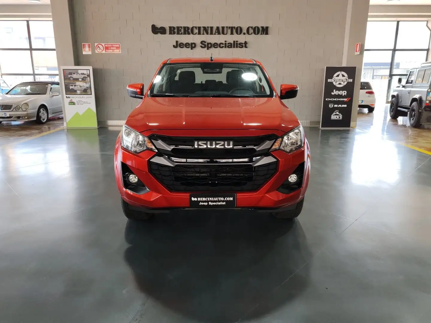 Isuzu D-Max D-Max IV 2024 1.9 crew N60BB+ 4x4 auto - 11.000 km Arancione - 2