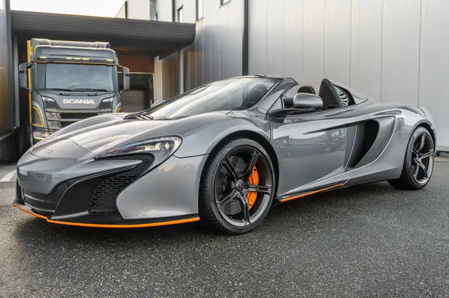 McLaren 650S Spider - Titanium Silver - Carbon - Lift - Meridian