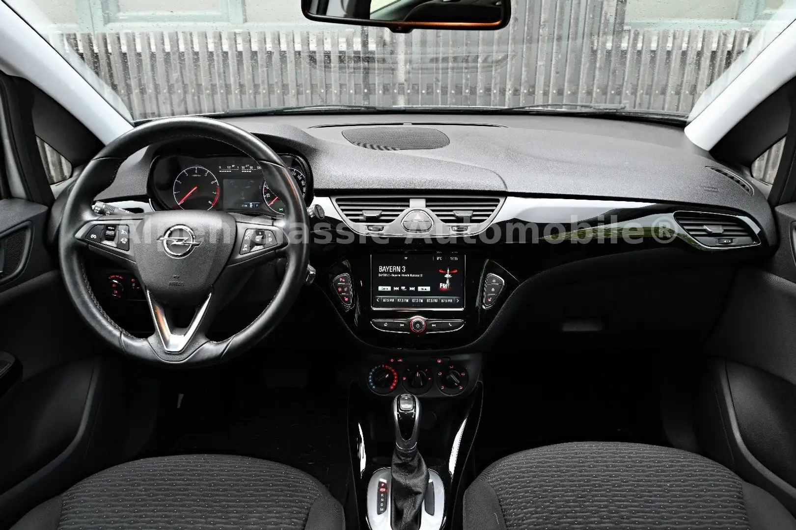 Opel Corsa E Drive Automatik, CarPlay, Lenkradheizung Silber - 2
