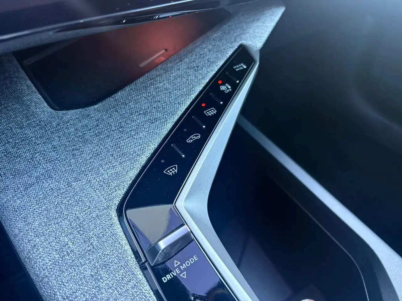 Peugeot 5008 1.2 Hybrid 145pk Allure 7 Pers. Automaat / 360 Cam, миниатюра 29