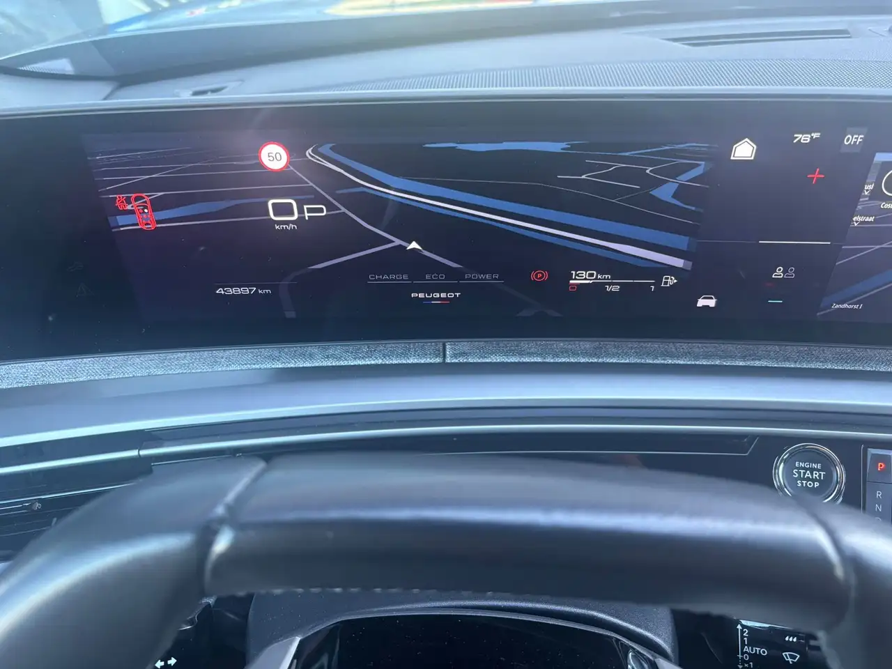Peugeot 5008 1.2 Hybrid 145pk Allure 7 Pers. Automaat / 360 Cam, миниатюра 28