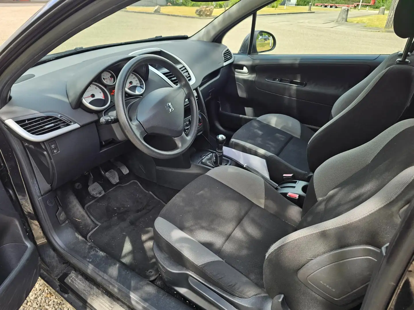 Peugeot 207 1.4 Color-line AIRCO *apk:06-2026* Zwart - 2