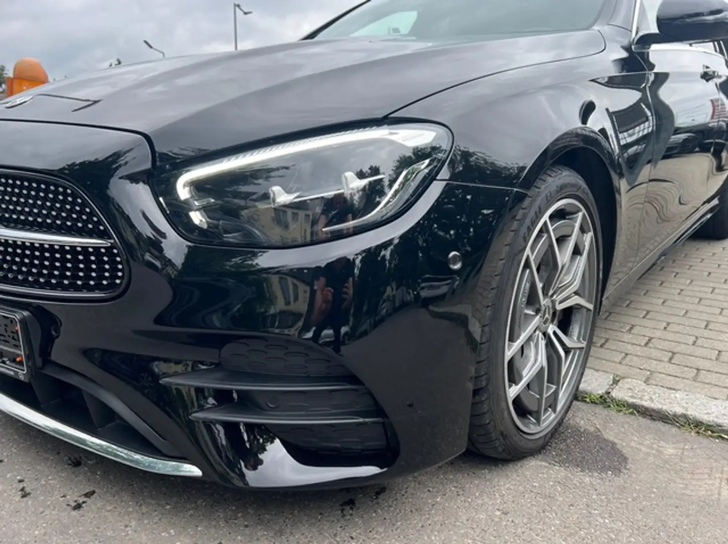 Mercedes-Benz E 220 d AMG*LED*WIDE*GSD*KAM*TOTW*NAVI*SHZ*MBUX Zwart - 2