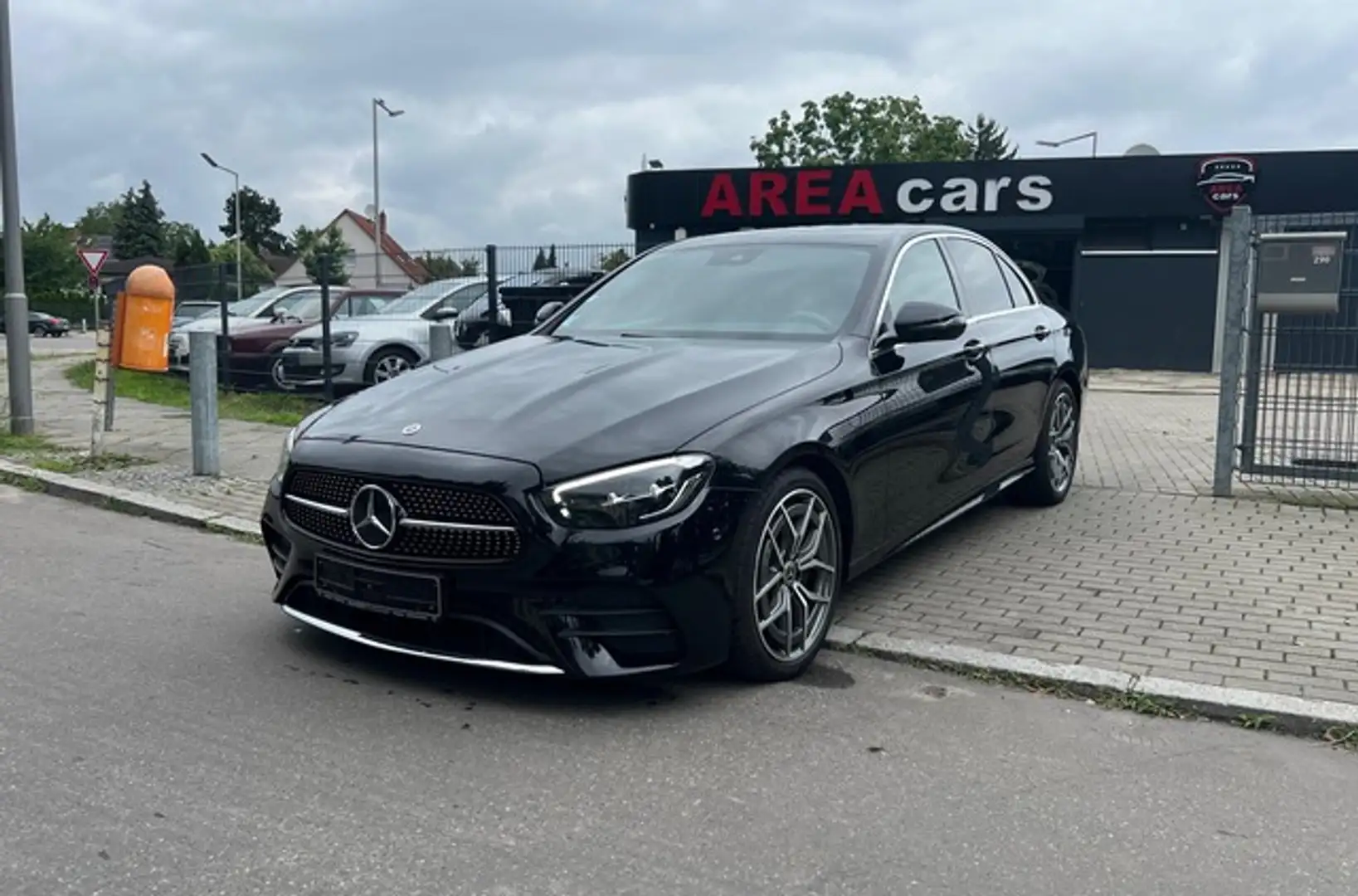 Mercedes-Benz E 220 d AMG*LED*WIDE*GSD*KAM*TOTW*NAVI*SHZ*MBUX Zwart - 1
