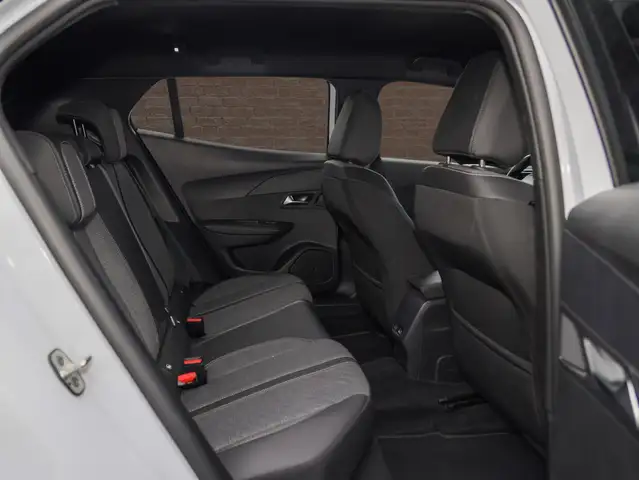 Peugeot 2008 view 12