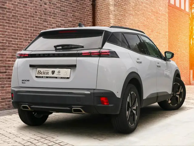Peugeot 2008 view 5