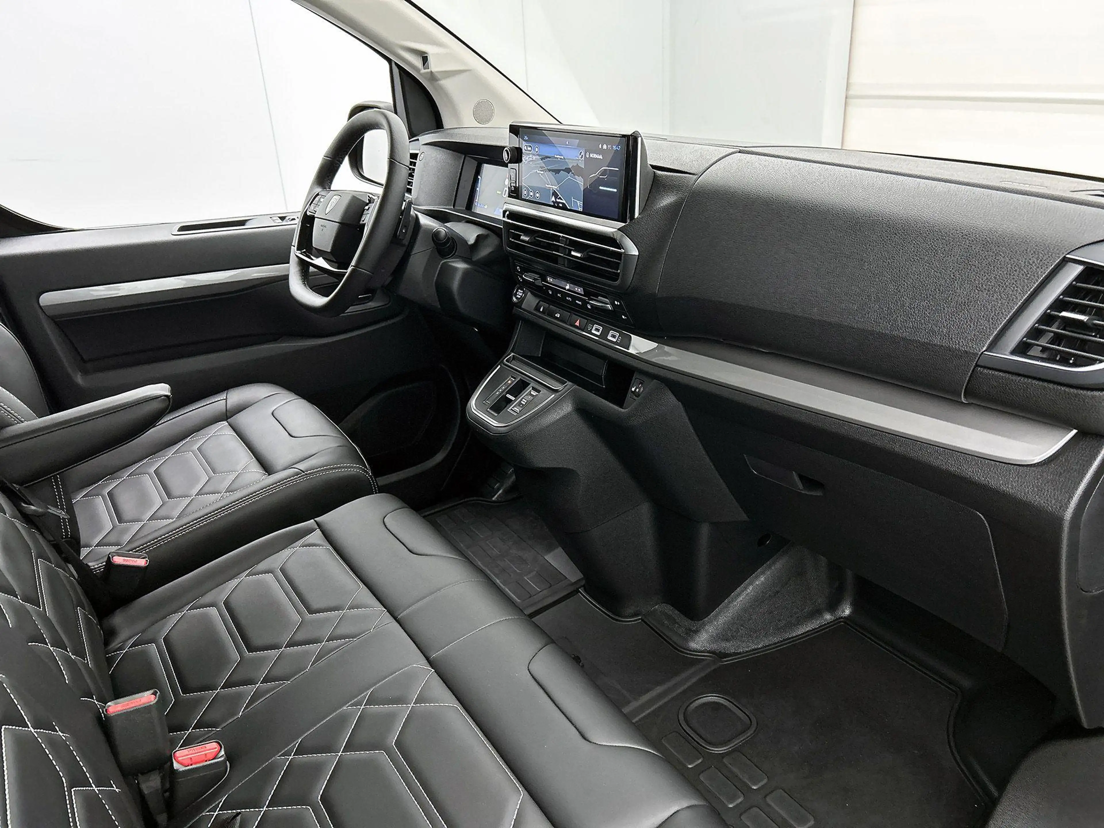Peugeot e-Expert EV L3 75 kWh | Lederen Bekleding | Led Koplampen | — photo 11