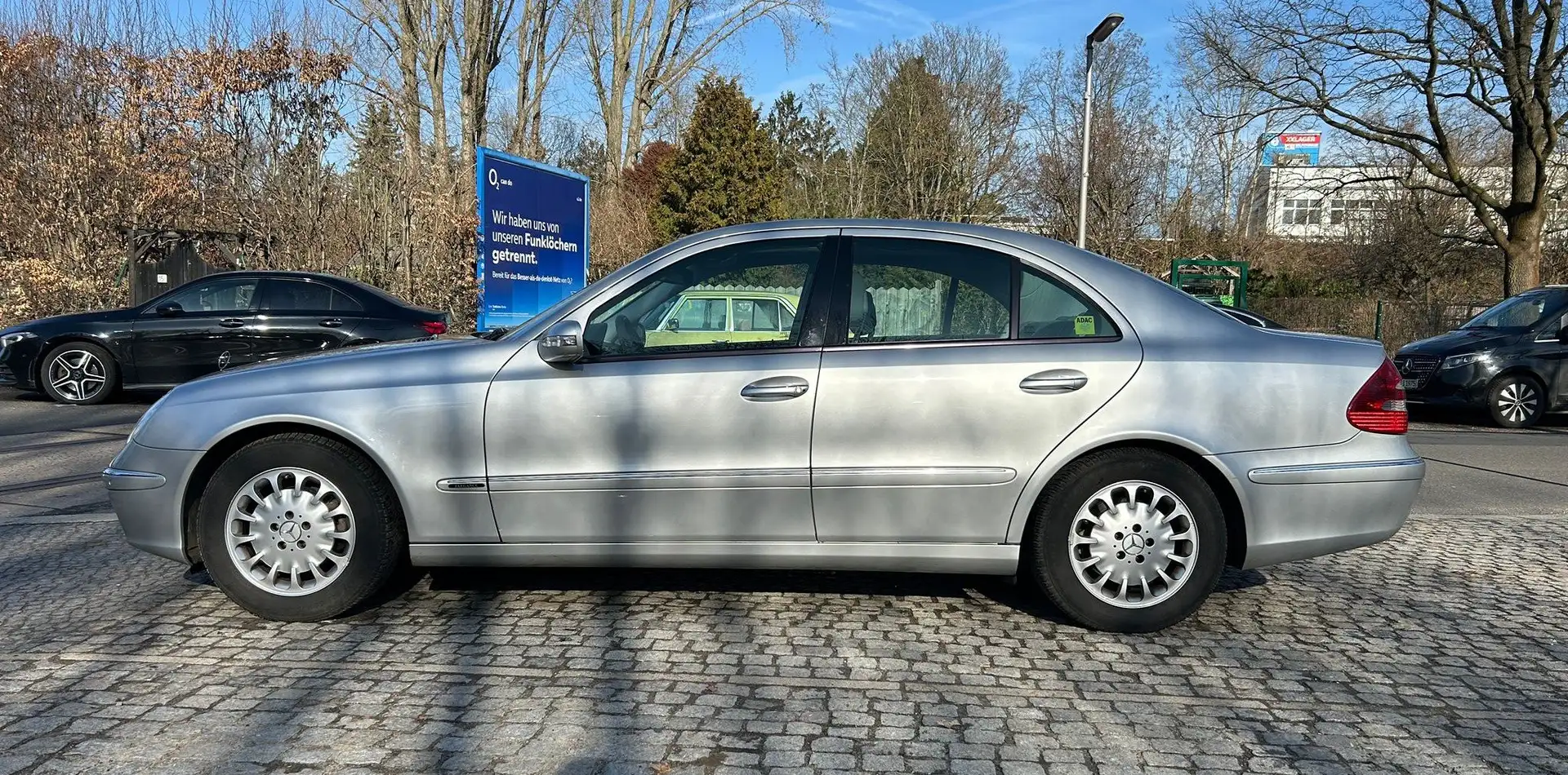 Mercedes-Benz E 200 E 200 Kompressor (211.042) Silber - 2
