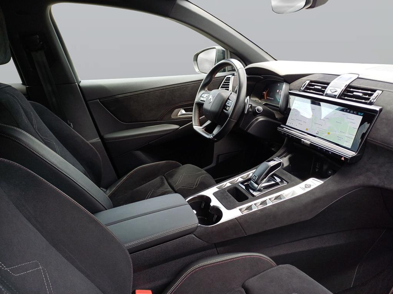 DS Automobiles DS 7 Performance Line + — photo 10