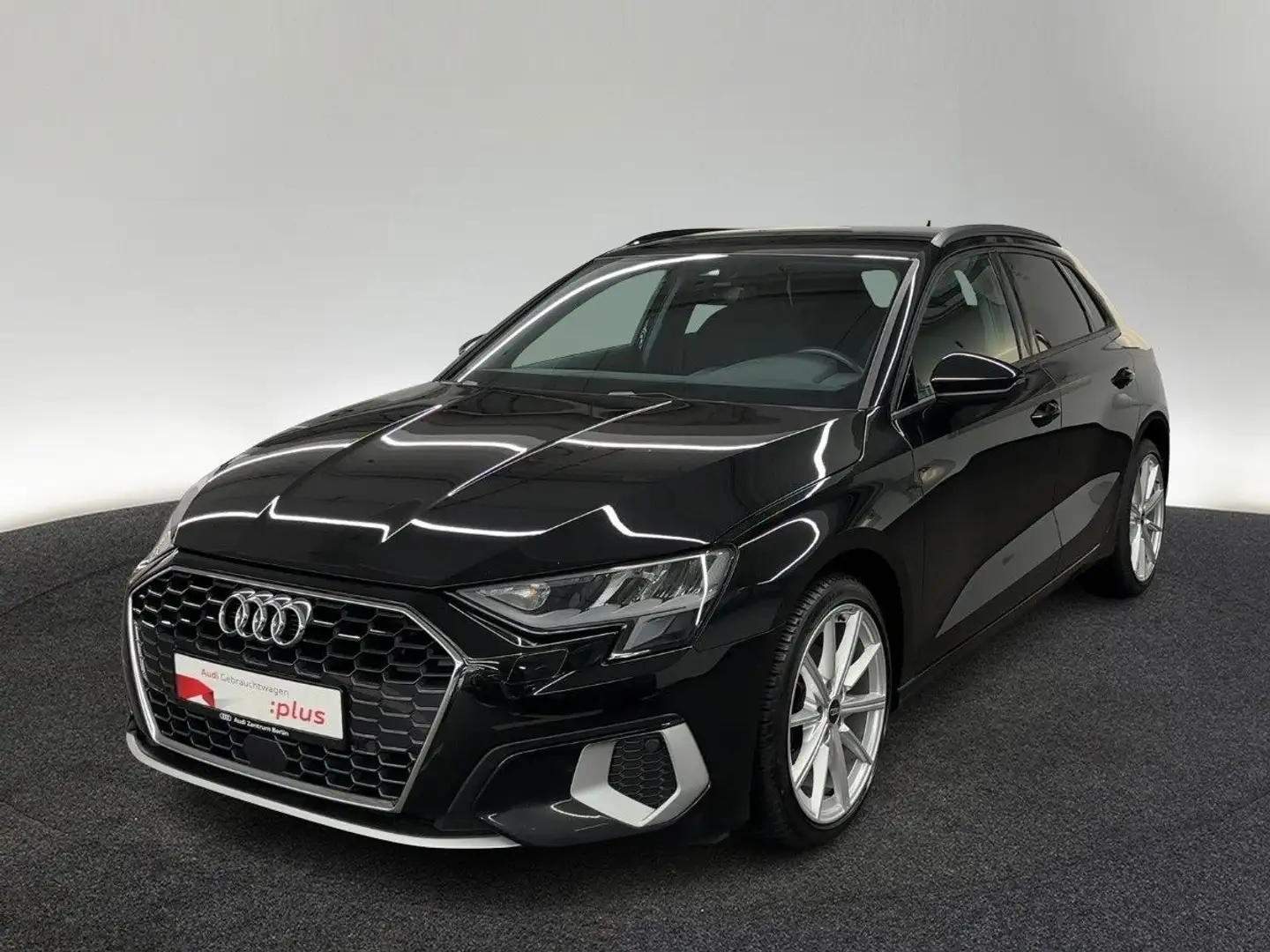 Audi A3 Advanced 30 TDI S tr. LED AHK RFK V Zwart - 2