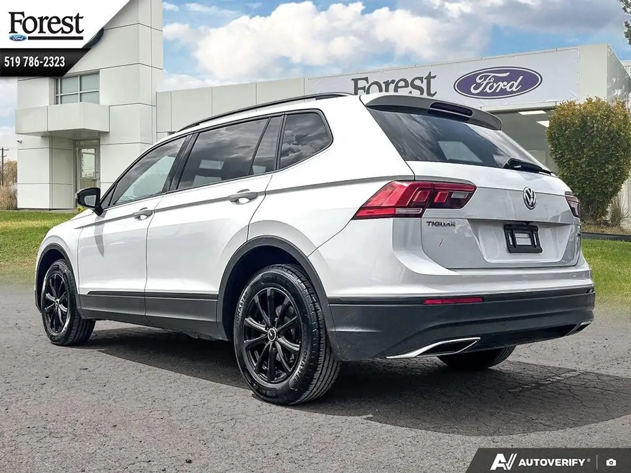 Volkswagen Tiguan photo Volkswagen Tiguan