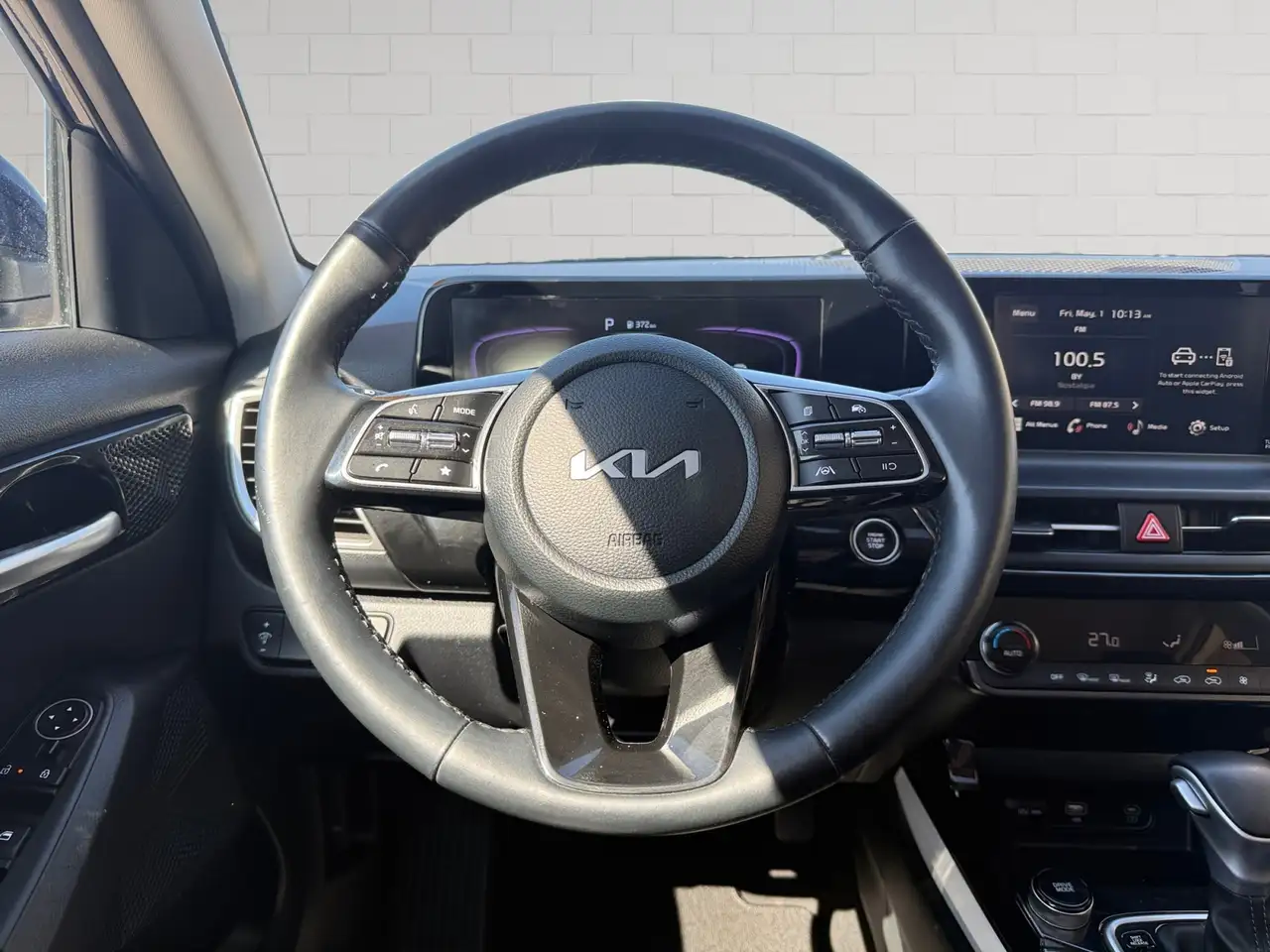 Kia Seltos снимка Kia Seltos