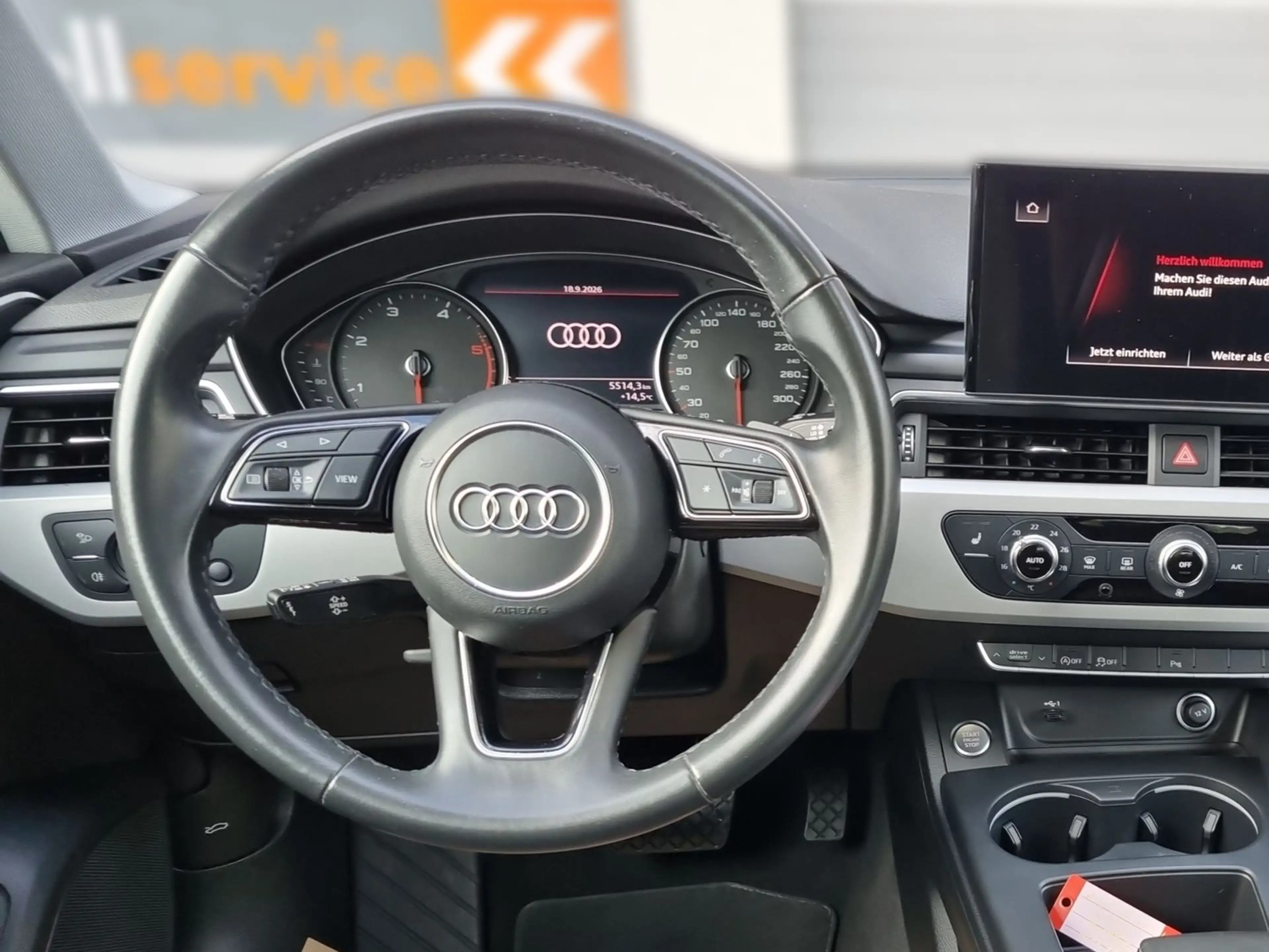 Audi A4 30 TDI — photo 14