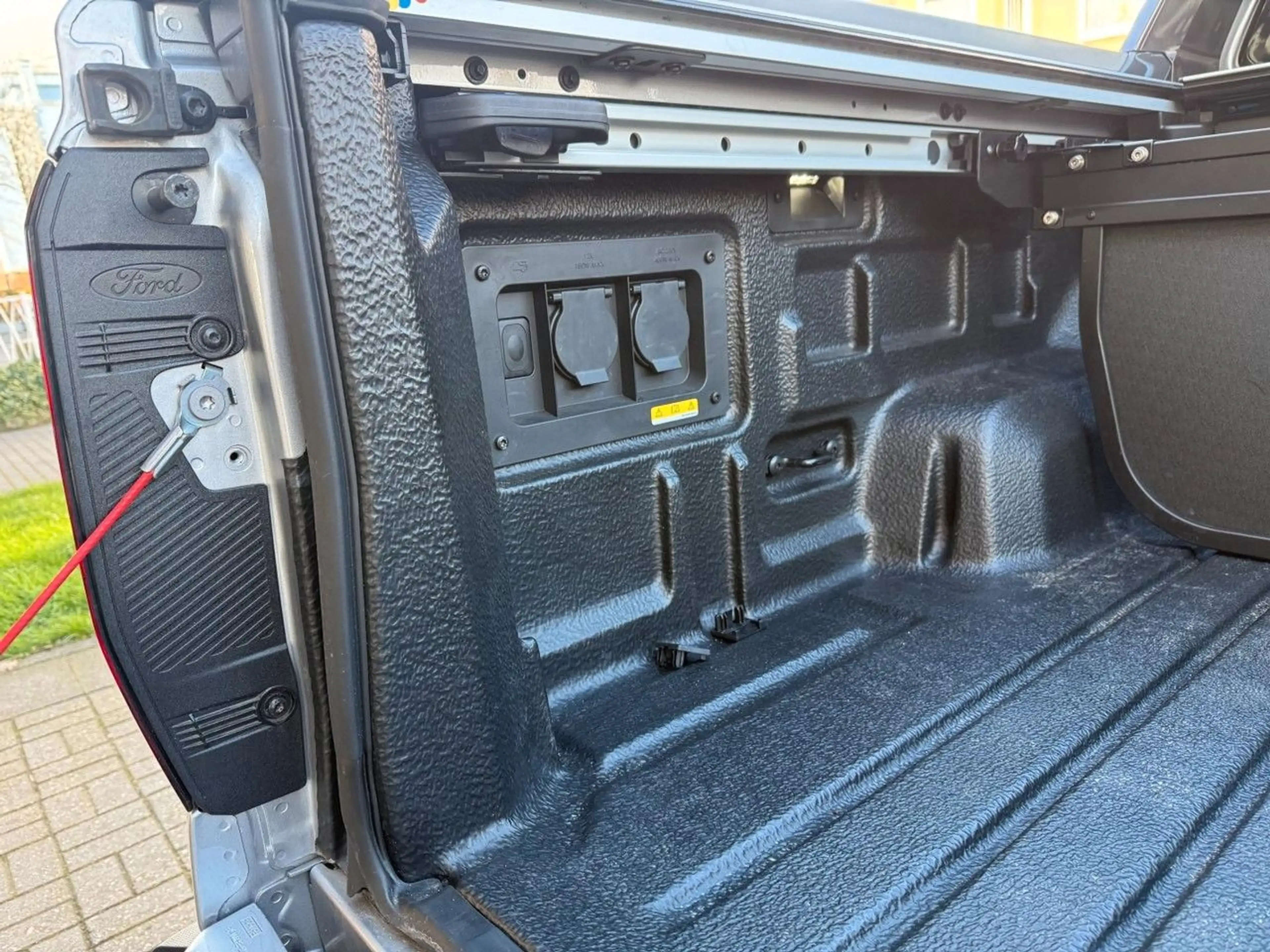 Ford Ranger Wildtrak e-4WD Doppelkabine — photo 24