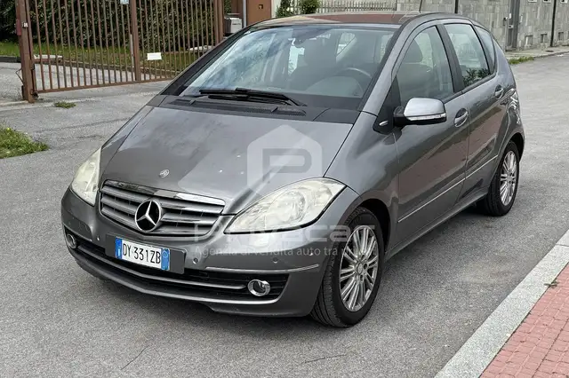Mercedes-Benz A 180 A 180 CDI Elegance
