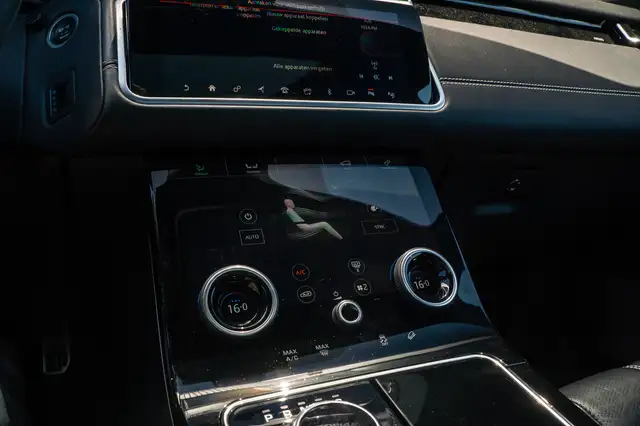 Land Rover Range Rover Velar view 28