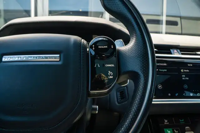 Land Rover Range Rover Velar view 20