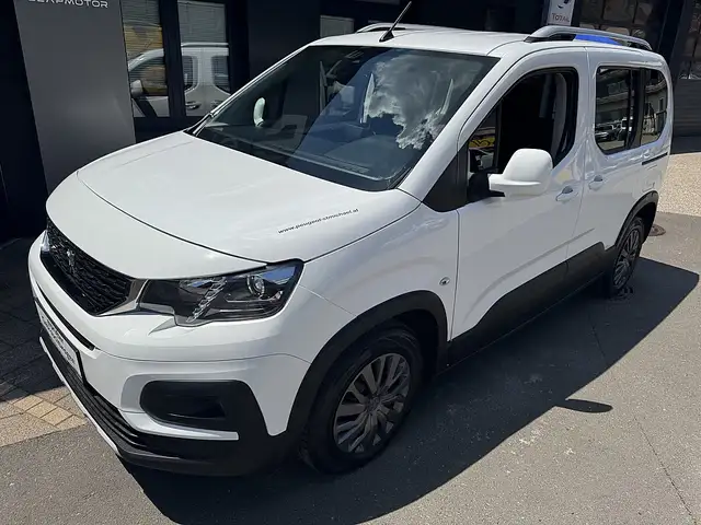 Peugeot Rifter 1,5 BlueHDI 100 S&S Allure