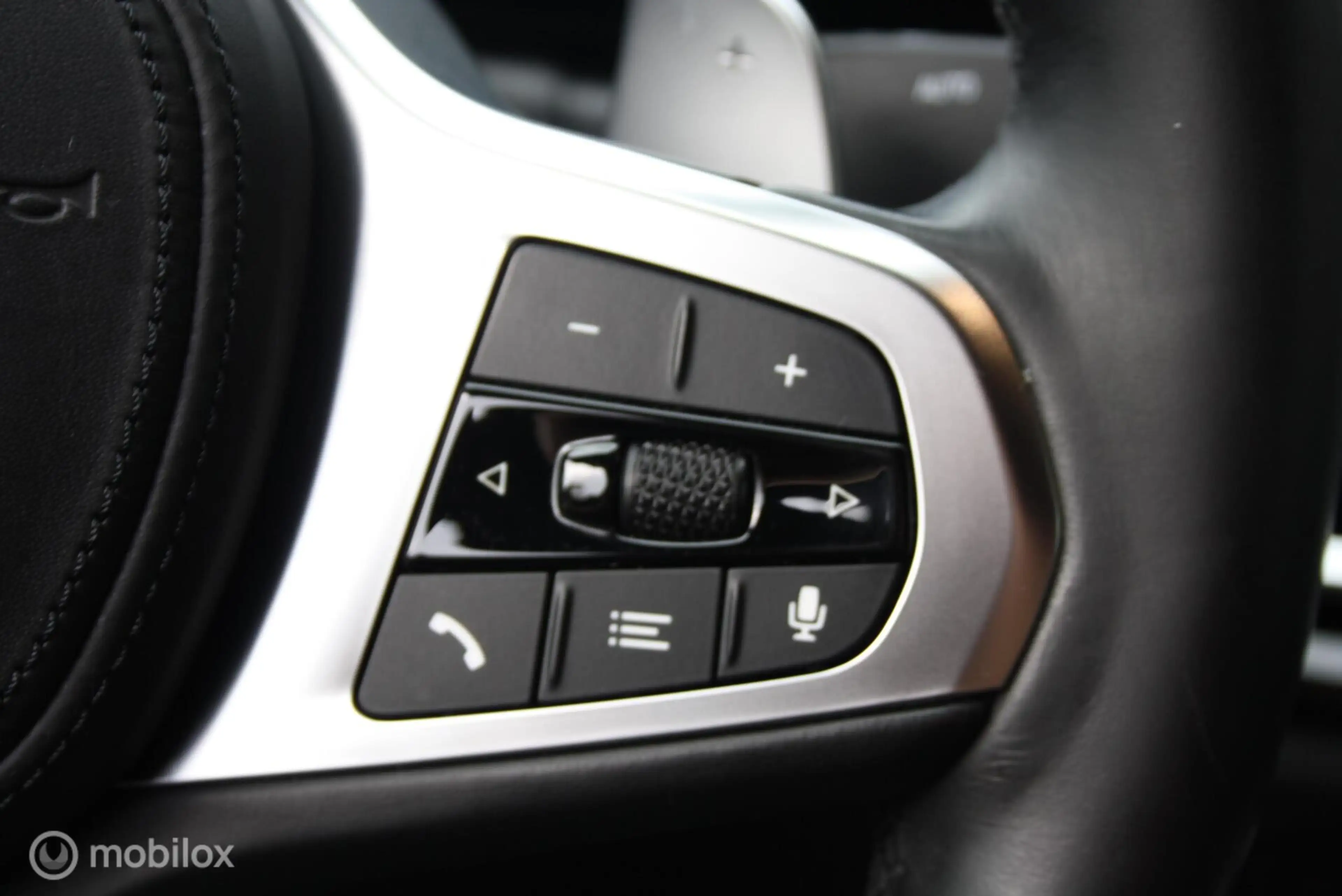 BMW 330 3-serie 330i M-Sport, curved, carplay, brooklyn — photo 14