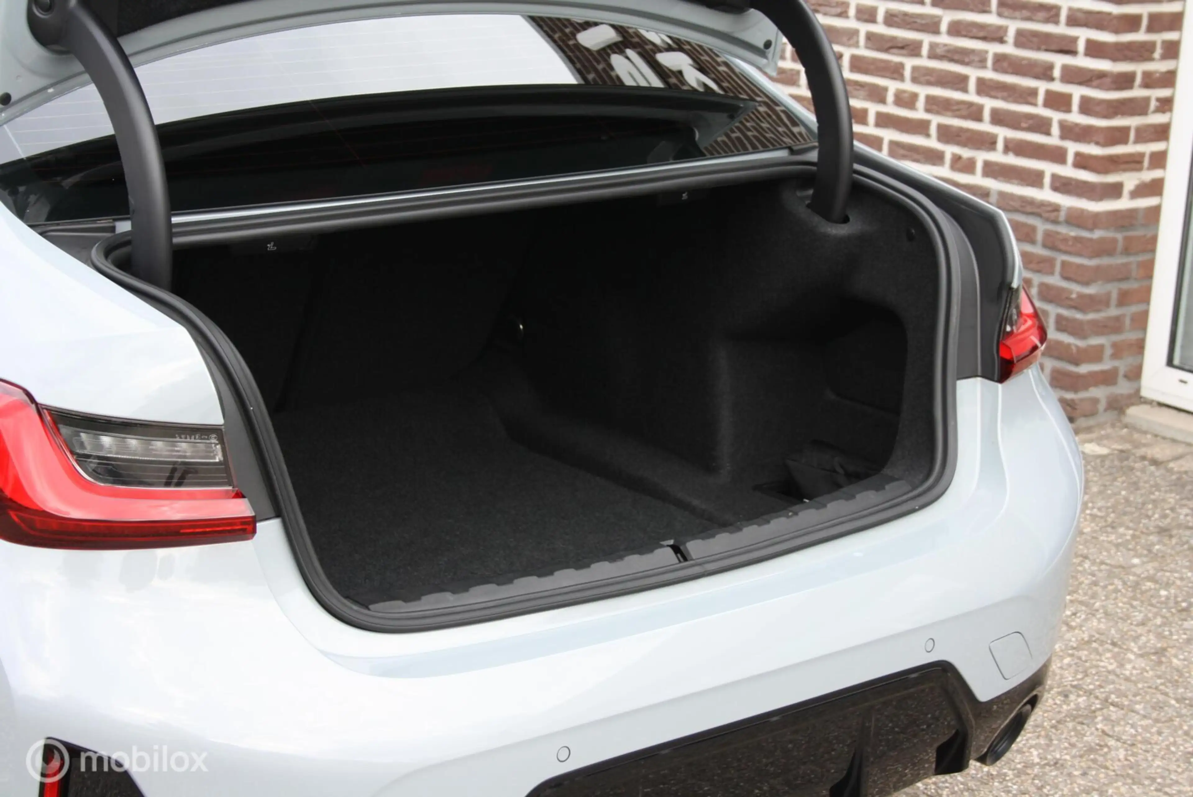 BMW 330 3-serie 330i M-Sport, curved, carplay, brooklyn — photo 32