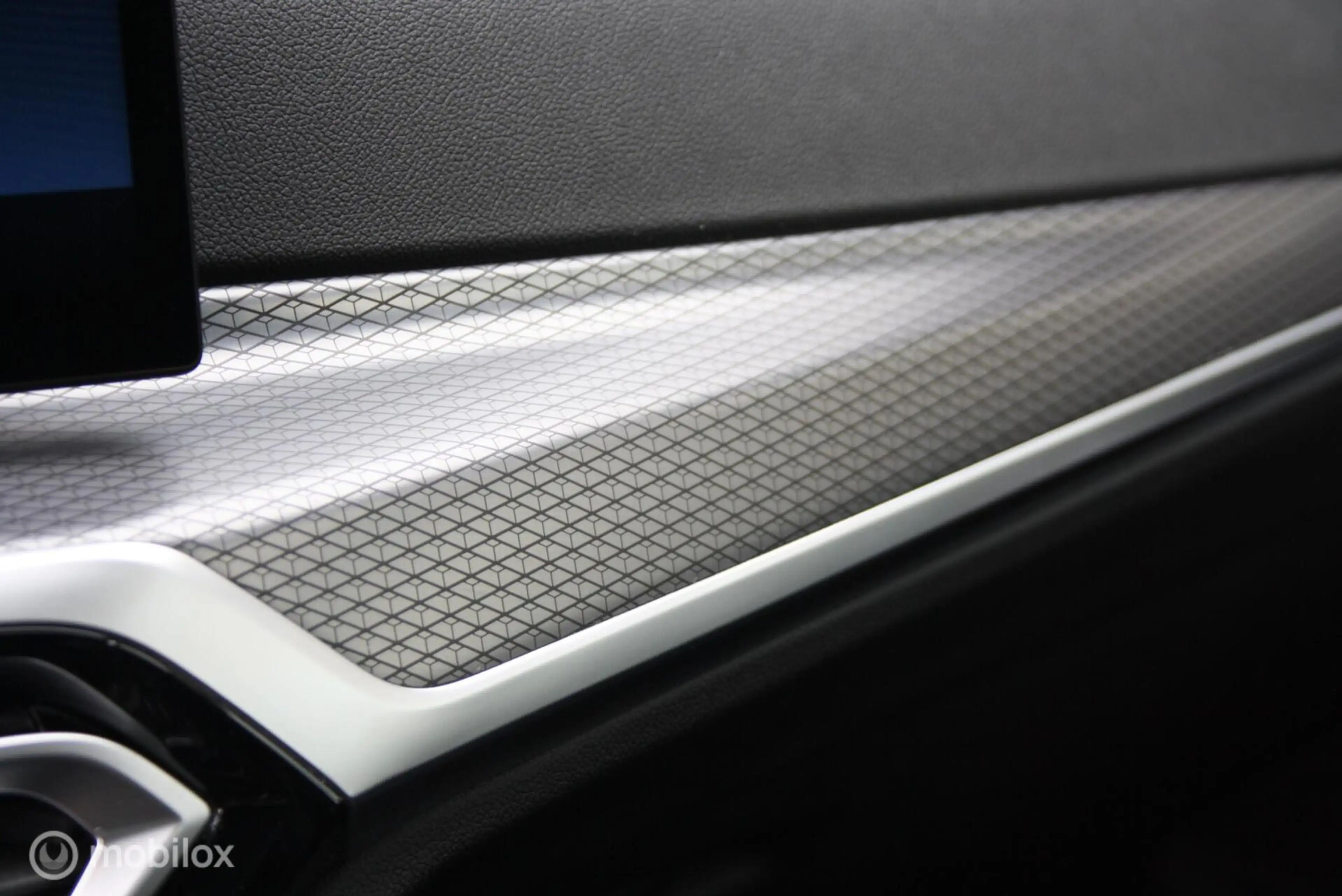 BMW 330 3-serie 330i M-Sport, curved, carplay, brooklyn — photo 24