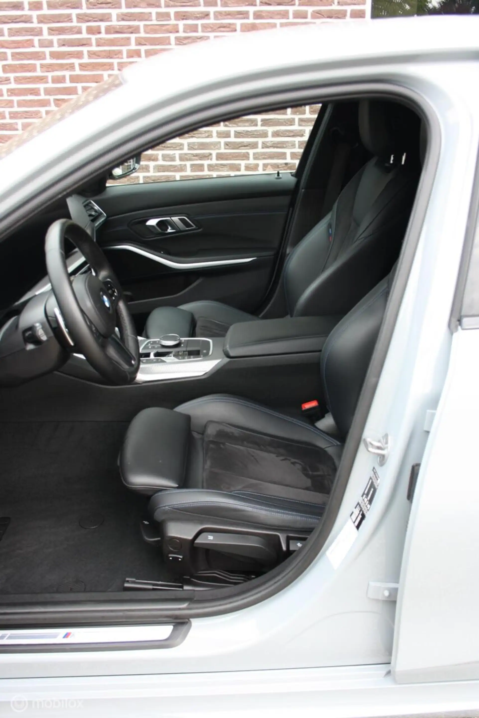 BMW 330 3-serie 330i M-Sport, curved, carplay, brooklyn — photo 10