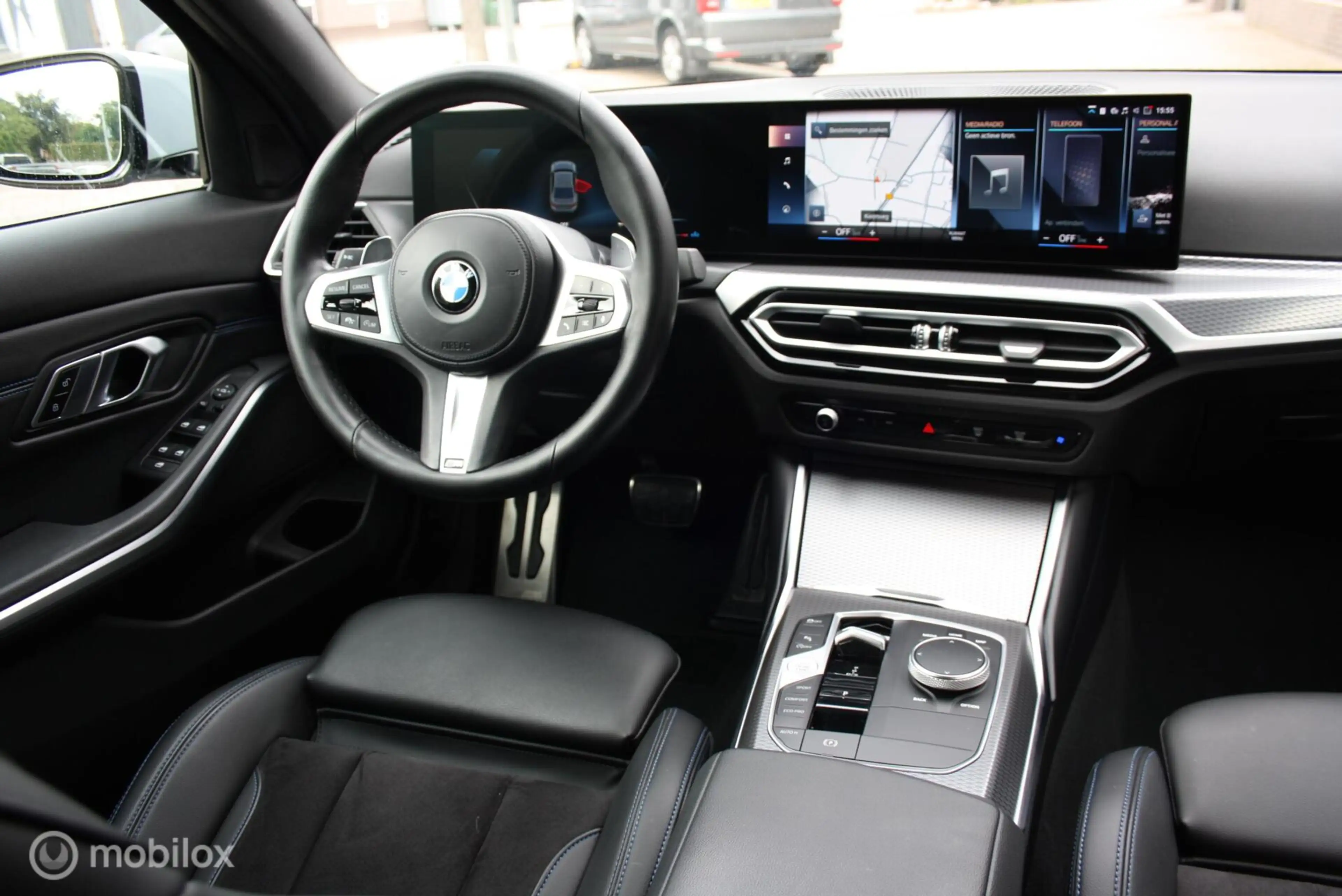 BMW 330 3-serie 330i M-Sport, curved, carplay, brooklyn — photo 11