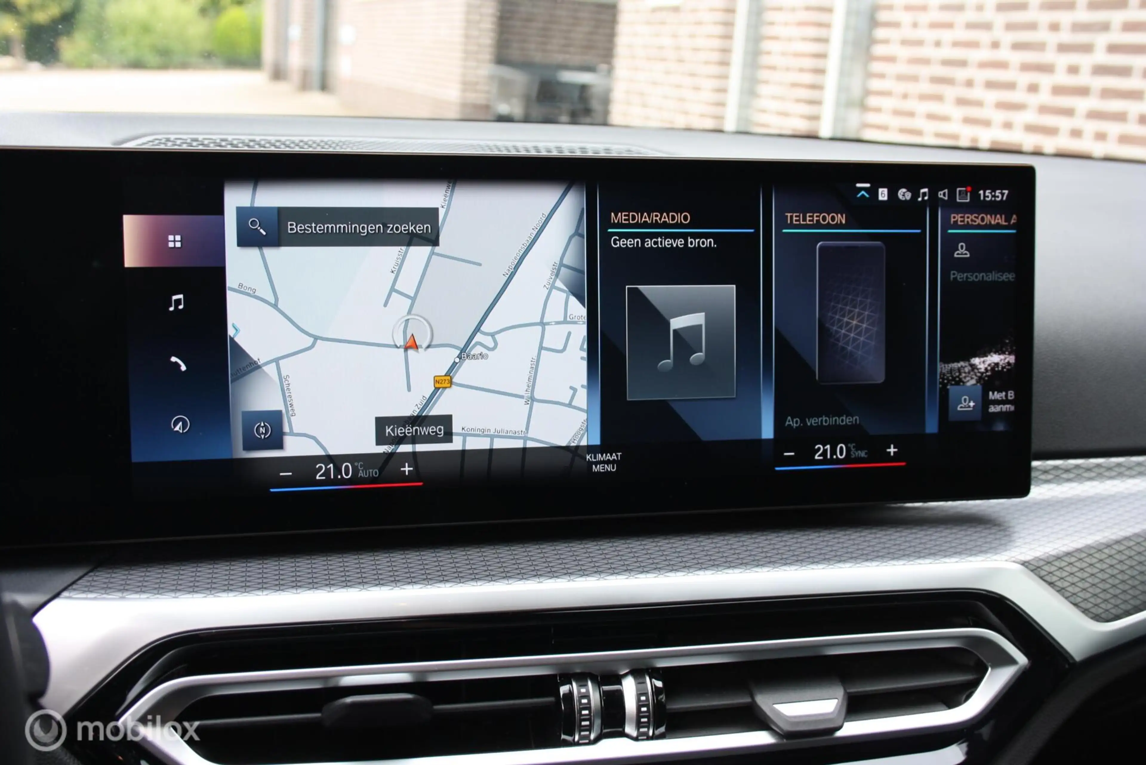 BMW 330 3-serie 330i M-Sport, curved, carplay, brooklyn — photo 16