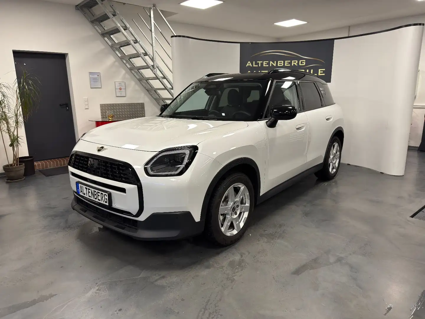 MINI Sonstige Countryman C Classic Trim LED Kamera CarPlay HUD Weiß - 2