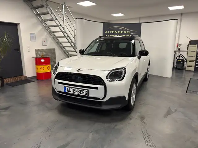 MINI Countryman C Classic Trim LED Kamera CarPlay HUD