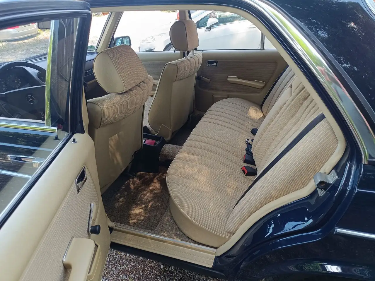 Mercedes-Benz 230 E H-Kz "2.Hd. * 74800 km orginal*SD*HU:neu", foto 10