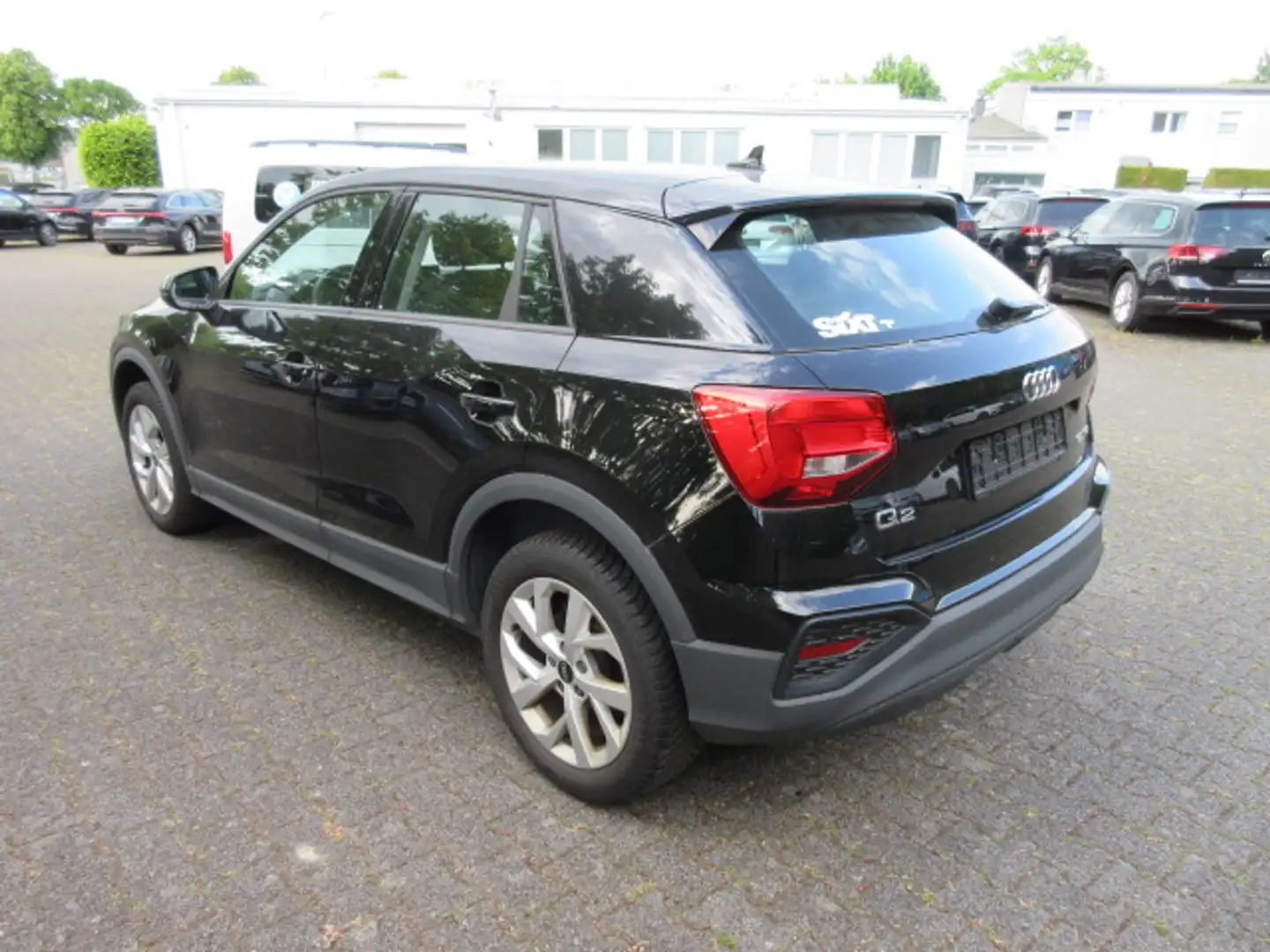 Audi Q2 1.0 TFSI NAVI ALU LED KAMERA APS GRA SITZHEIZUNG Schwarz - 2