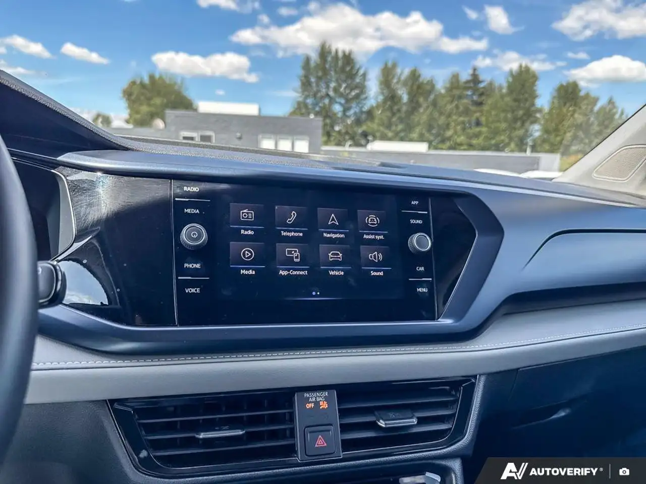 Volkswagen Taos снимка Volkswagen Taos